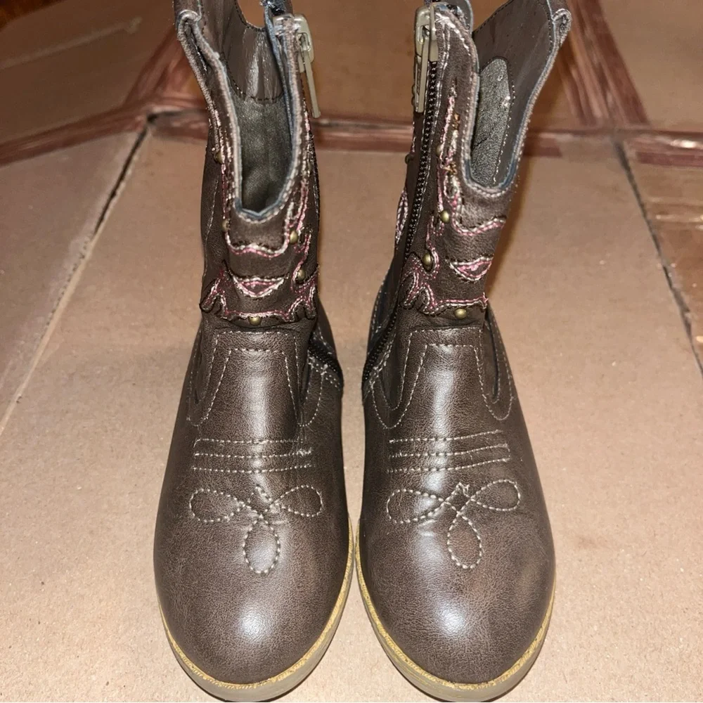 Wonder Nation Brown Cowgirl Boots with Sturdy Rubber‎ Soles